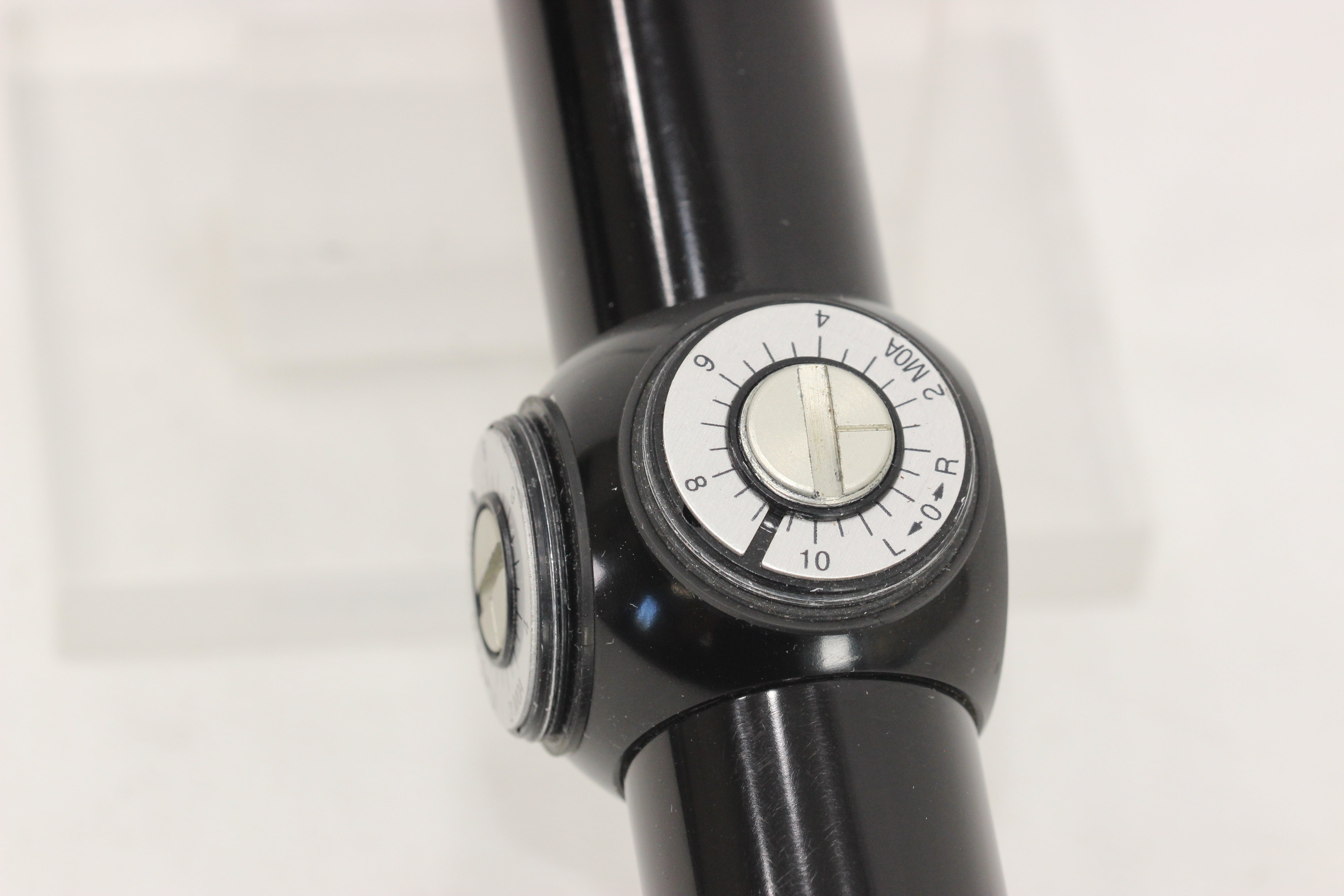 Leupold Vari-X IIc 3-9x40 Scope - Gloss Finish